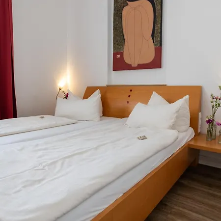 מלון Alleehaus 3*